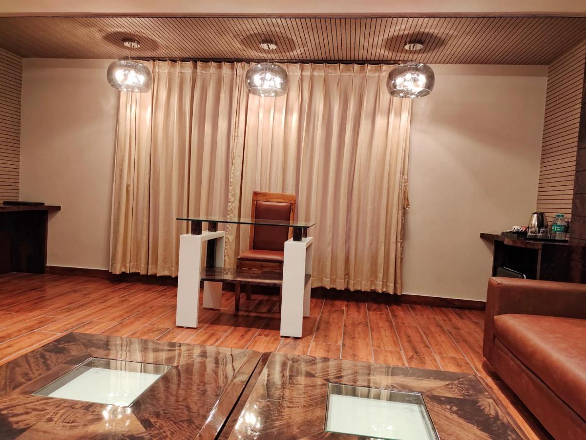 Hotel Suncity Palace Katihar Экстерьер фото