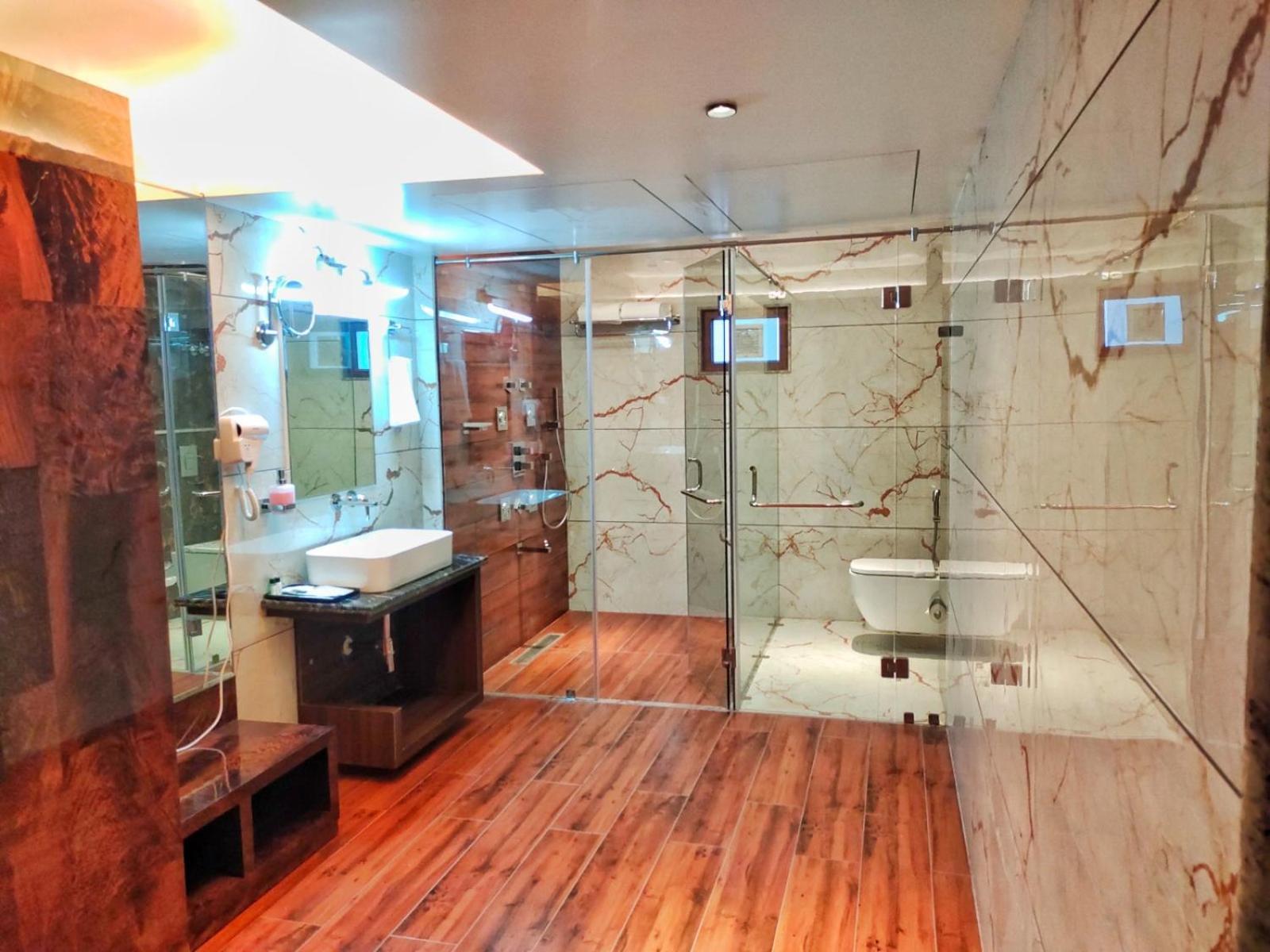 Hotel Suncity Palace Katihar Экстерьер фото