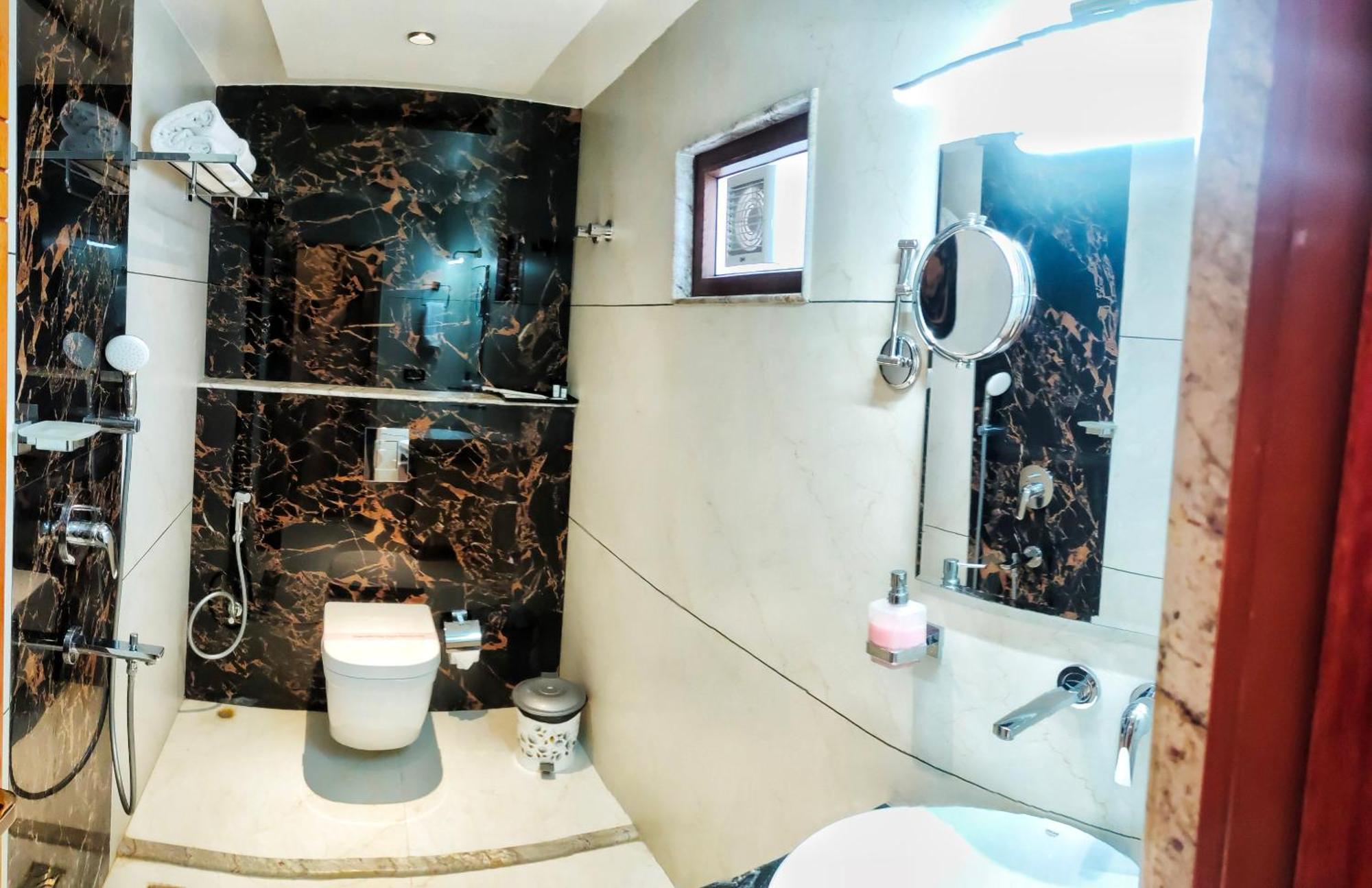Hotel Suncity Palace Katihar Экстерьер фото